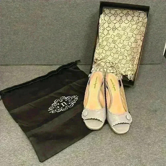 Nanette Lepore Scalloped Open Toe Gray Patent Leather Pump Women’s Size 6.5 - Picture 12 of 14